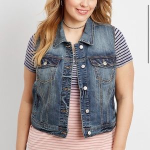 Maurice’s Denim Vest Size 3